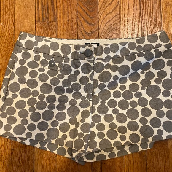 J CREW Cream & Grey Polkadot 100% Cotton Shorts(4) - Picture 2 of 8